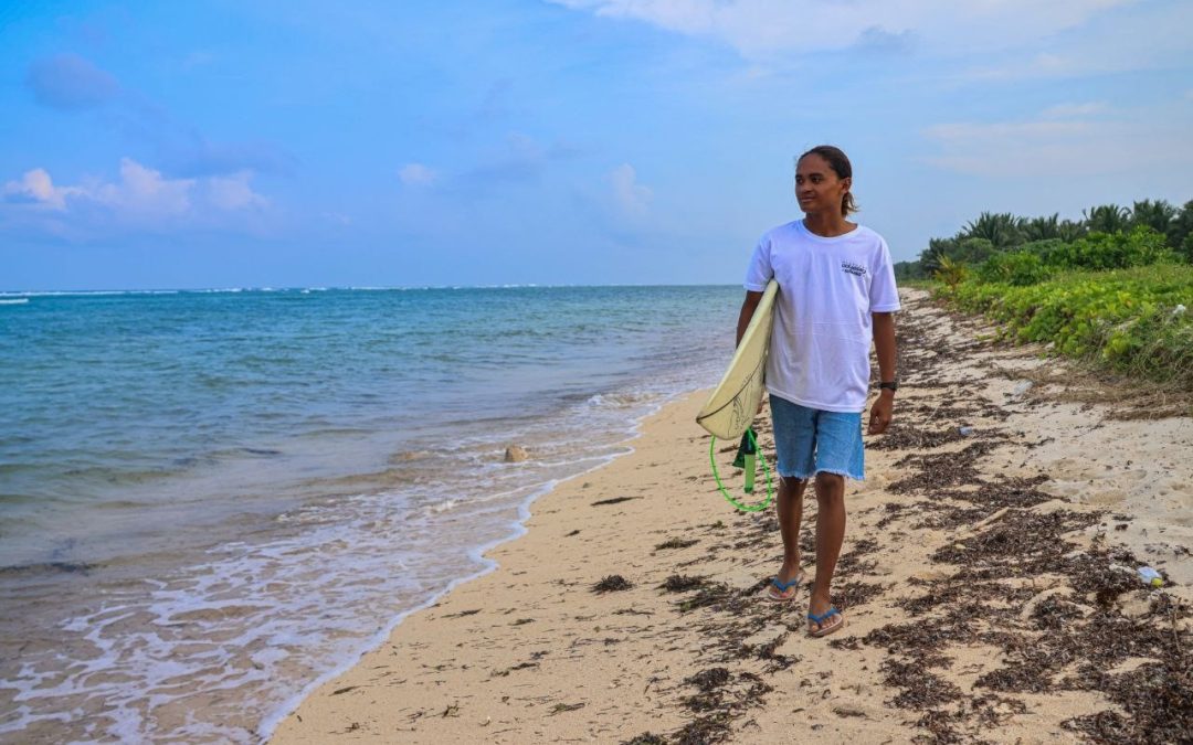 Young Borongan surfer rides his way to national waves