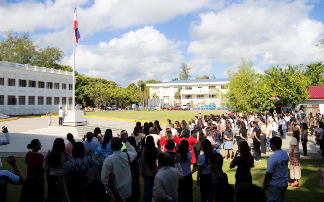 Flag raising han probinsya para an una nga Lunes han Abril pinangunahan ni Gov. Evardone