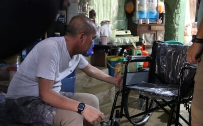 Dati nga nagseserbisyo ha gobyerno, yana usa nga PWD, kinarawat hin wheelchair nga gindul-ong ni Gov. Evardone; educational assistance para naman ha mga anak