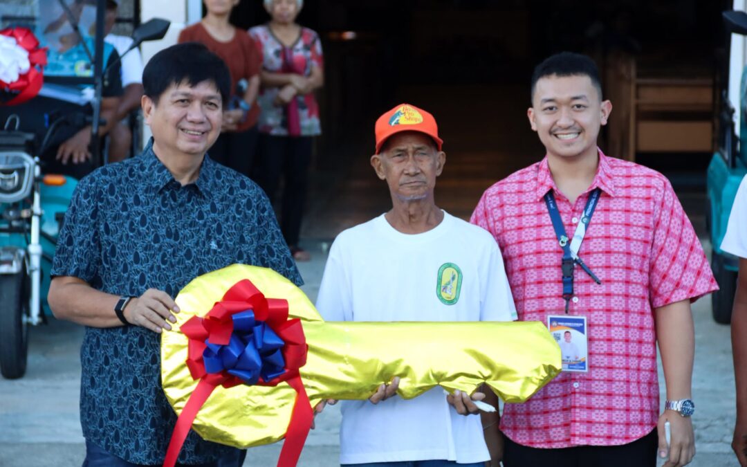 LGU Sulat nagdistribwer hin e-trike ha 28 nga mga pedicab drivers; kadugangan nga pondo, iginkomiter ni Gov. Evardone