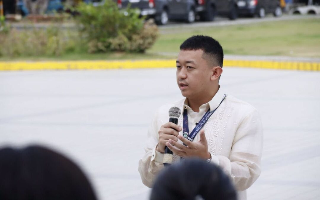 Gov. Evardone leads flag-raising ceremony, urges employee to rest, reflect during ongoing weekend